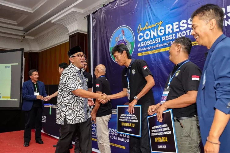 Wali Kota Bandung, Muhammad Farhan: Kota Bandung Harus Jadi Episentrum Sepak Bola Indonesia (Diskominfo Kota Bandung)