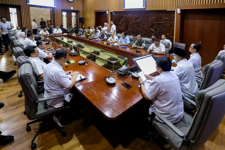 Tingkatkan Keamanan dan Kenyamanan, Pemkot Bandung Bentuk Satgas Anti-Premanisme (Diskominfo Kota Bandung)