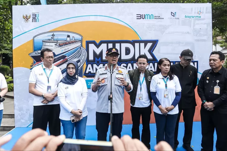 Lepas 500 Peserta Mudik Gratis, Wali Kota Bandung: Bangga Punya Biofarma yang Selalu Bantu Masyarakat (Diskominfo Kota Bandung)