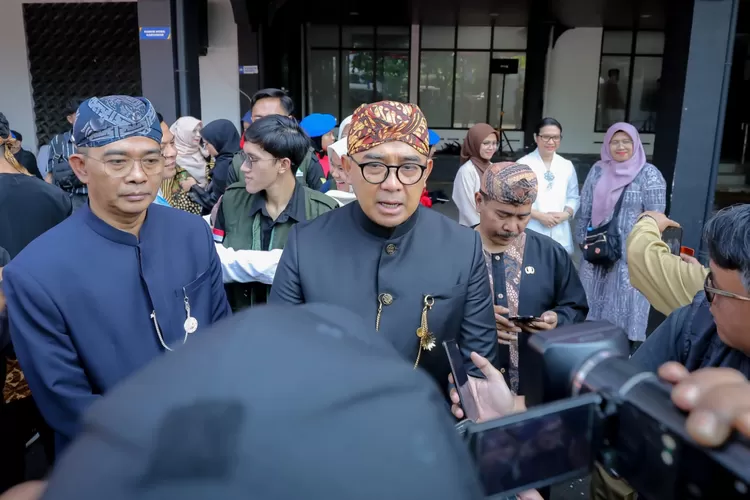 Wali Kota Bandung Tegaskan Tak Ada Toleransi Pungli di SPMB (Diskominfo Kota Bandung)