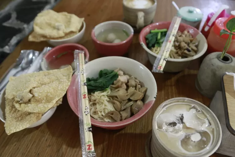 Kedai 181! Nikmati Bakmi hingga Ayam Tangkap Khas Aceh dengan Cita Rasa Autentik (Diskominfo Kota Bandung)