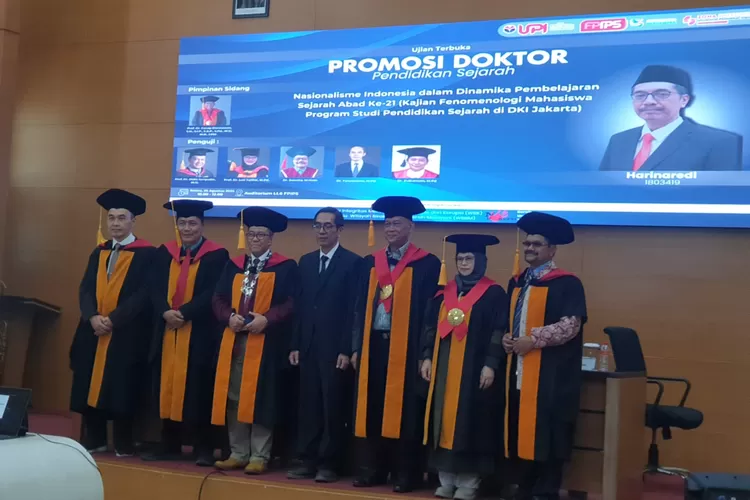 Harinaredi Sidang Promosi Doktor Pendidikan Sejarah (GoraJuara.com/ dok AKSI)