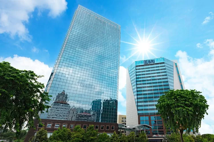 BRI berhasil meraih penghargaan pada ajang Indonesia Economic Summit 2025 (Foto: Gorajuara/ dok: BRI)