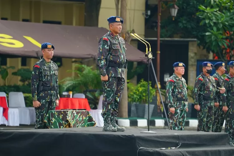 Wadan Korps Brimob Memimpin Upacara Hari Kesadaran Nasional Di Lapangan ...