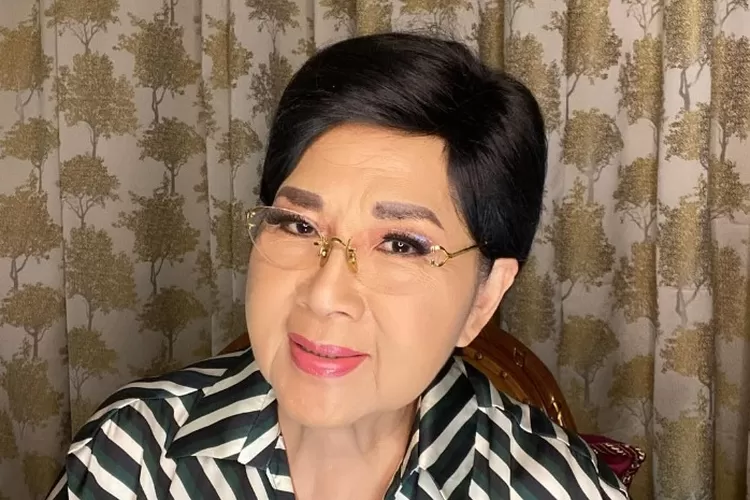 Foto Potret Penyanyi Legendaris Tanah Air, Titiek Puspa. (Instagram.com/@titiekpuspa_official)