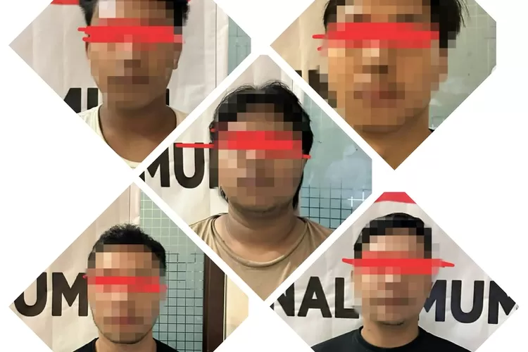 Polda Sumut menangkap 5 orang yang diduga terlibat judi Chips Higgs Domino di Binjai, Selasa (17/10/2023).  (Realitasonline.id/ Polda Sumut)