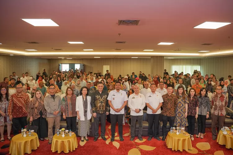 Wali Kota Medan Bobby Nasution usai Penandatanganan Nota Kesepahaman Terkait Kerja Sama Pemko Medan dan PT bank CIMB Niaga Dalam Mendukung Digitalisasi UMKM di Tiara Convention Center, Jalan Cut Meutia Medan, Rabu (18/10). (Realitasonline.id/AY)