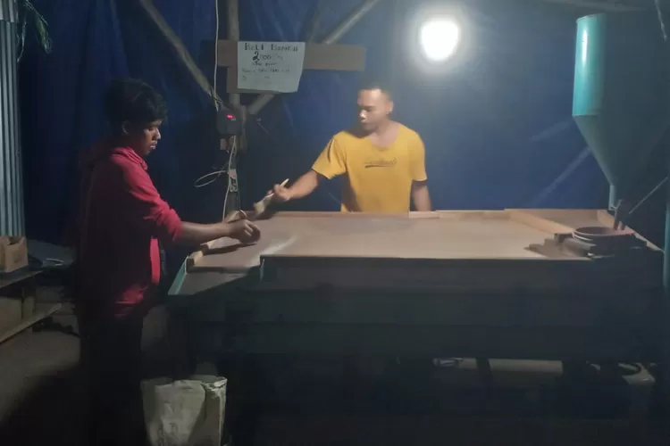 Salah satu Meja goyang Di Desa Lenggang Kecamatan Gantung,yang baru setengah tahun beroperasi di Desa Lenggang, Kamis (26/10/2023). (Realitasonline.id/hy)