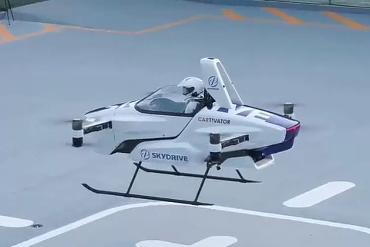 SkyDrive melakukan demonstrasi penerbangan publik pertama dari SD-03 EV-TOL.   (Sumber: YouTube eVTOL)