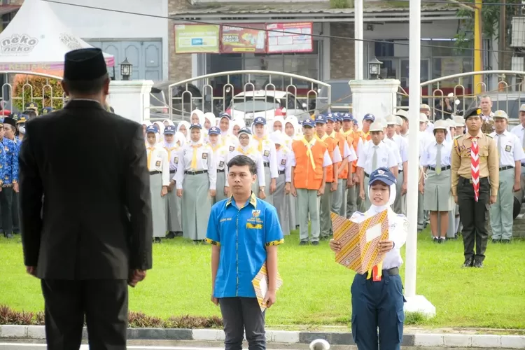 Upacara Peringatan Hari Sumpah Pemuda ke-95 berjalan khidmat di lingkungan Pemerintah Kabupaten Serdang Bedagai (Pemkab Sergai), Sabtu (28/10/2023). (Realitasonline.id/humas)