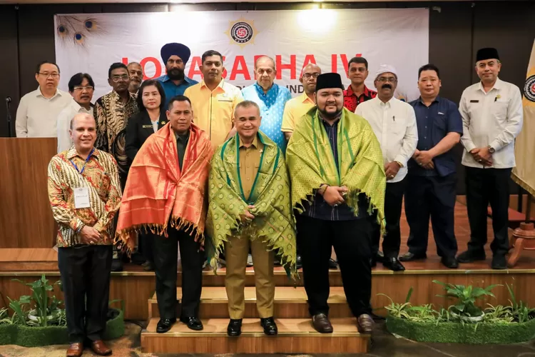 Walikota Medan Bobby Nasution pada kegiatan Lokasabha ke - IV Parisada Hindu Dharma Indonesia (PHDI) Kota Medan. (Realitasonline.id/AY)