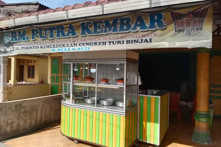 Rumah makan putra kembar di Jl. Perintis kemerdekaan menjadi sasaran target PAD (Realitasonline.id/EW)