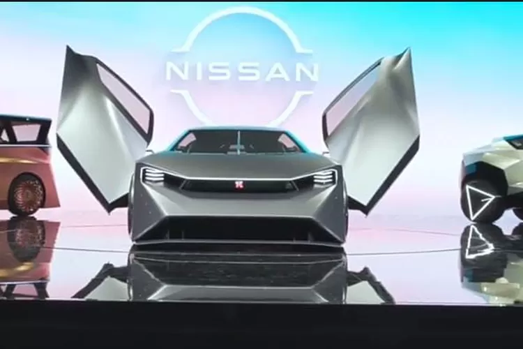 Pintu dari Nissan Hyper Force Concept Seperti Kupu-kupu Berjalan  Varian Abu-abu (Tangkapan Layar YouTube Dilimagz)