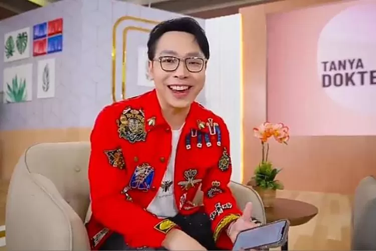 dr Richard Lee Ungkap Kesalahan Memakai Serum (Tangkapan Layar YouTube dr.Richard Lee, MARS)