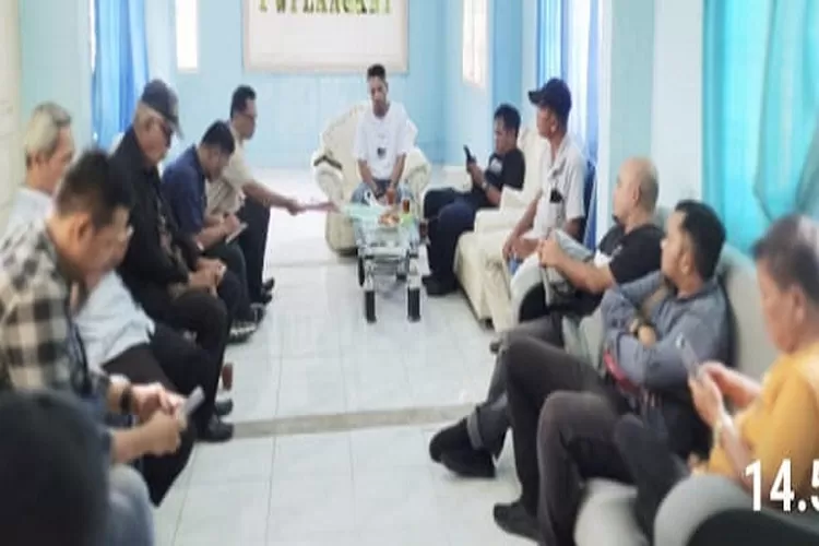 PWI Langkat menggelar musyawarah memilih Panitia Pelaksana Konferensi, baik Panitia OC maupun SC (Realitasonline.id/Hamka)