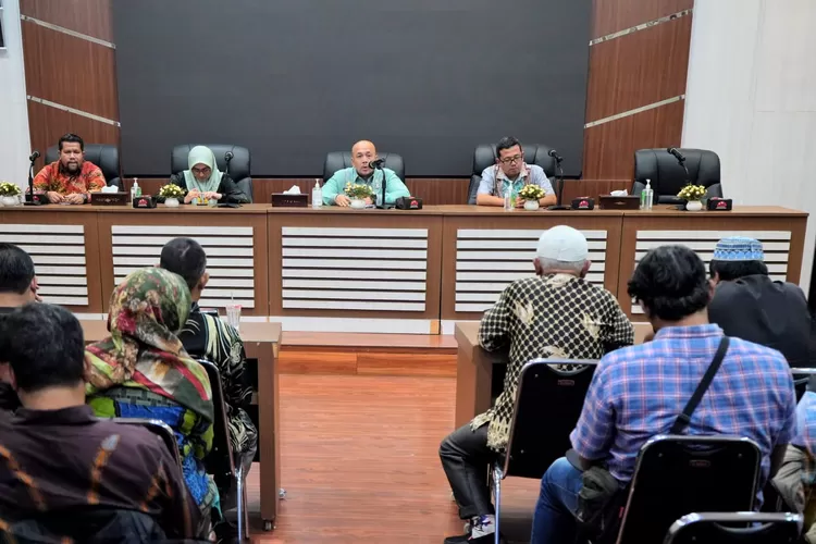 Benny Iskandar Nasution membuka acara Pemberdayaan Koperasi Rumah Ibadah dalam mewujudkan program Masjid Mandiri (Realitasonline.id/kominfo)