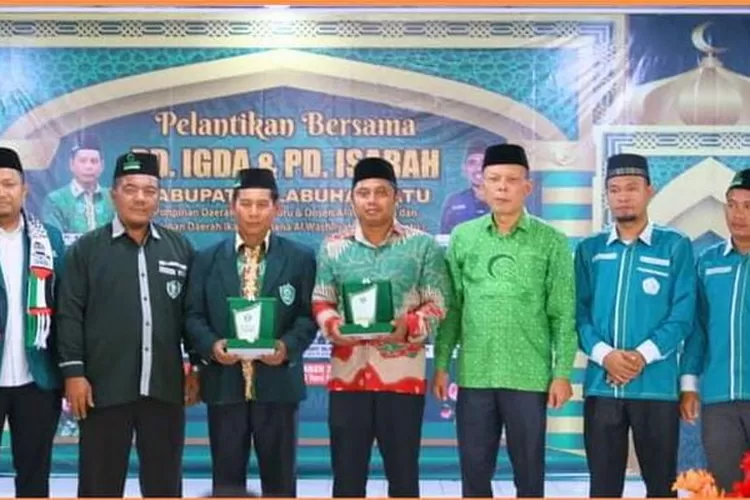  Plt Kadis Kominfo Labuhanabatu Ahmad Fadly Rangkuti saat menghadiri pelantikan Bersama PD IGDA dan ISARAH Kabupaten Labuhanbatu (Realitasonline.id/RS)