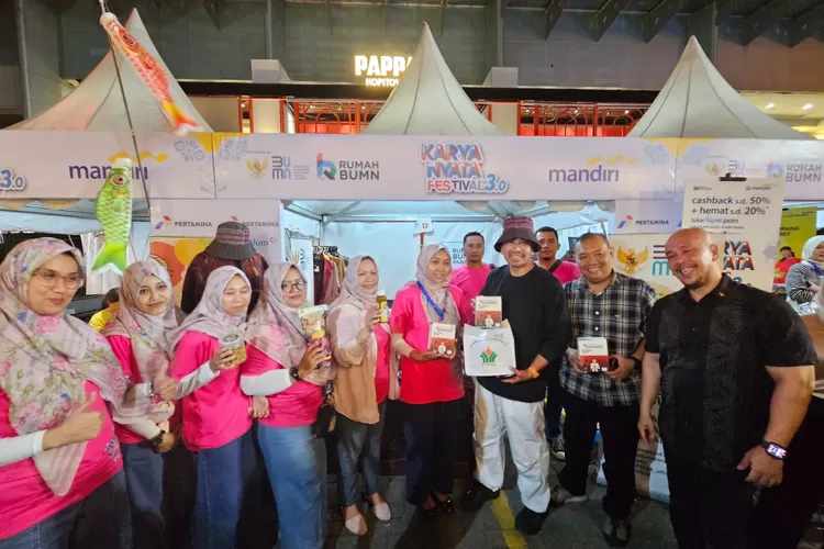 Produk UMKM Binaan PTPN IV Tarik Minat Pengunjung di festival karya nyata vo.3.   (Realitasonline/GC)