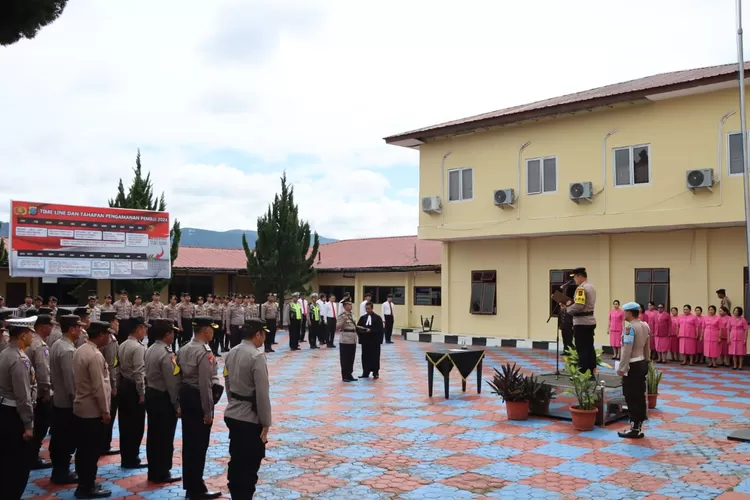 Acara pelantikan Kapolsek Pangaribuan dan pelepasan purnabakti dua personil Polres  (Realitasonline.id/humas)