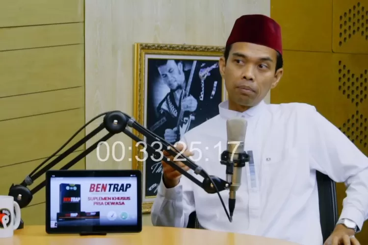 Ustaz Abdul Somad di Podcast Rhoma Irama (Tangkapan Layar YouTube Rhoma Irama Official)