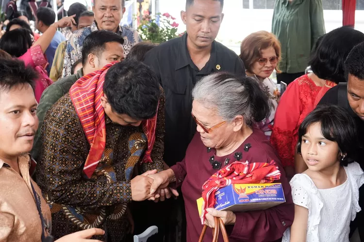 Walikota Medan Safari Natal di Gereja Batak Karo Protestan (GBKP) Runggun Pasar II, Jalan Rebab, Kecamatan Medan Baru, Minggu (3/12/2023) siang. (Realitasonline.id/kominfo)