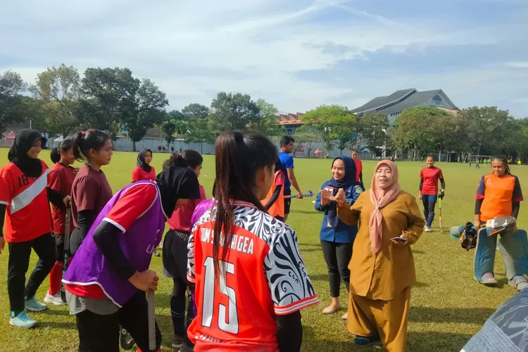 Tim Hoki Sumatera Utara (Sumut) menunjukkan kerja kerasnya selama persiapan menuju Pekan Olahraga Nasional (PON) XXI/2024.  (Realitasonline.id/kim)