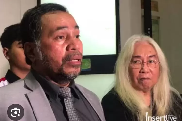 Menggelikan ! Begini ternyata alasan Gideon Tanker Baru Akan Gugat Harta Gono Gini  Rita Amelia (Tangkapan Layar Google Sumber : Youtube InsertLive)