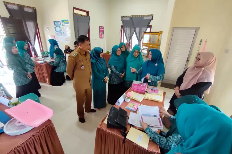 Tim Penggerak TP-PKK Aceh Selatan Nilai Gammawar di Labuhanhaji.   (Realitasonkine.id/zul)