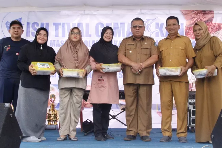 Wakil Bupati Beltim Khairil Anwar Mengajak Masyarakat konsumsi Ikan Tawar (Realitasonline.id/kominfo)