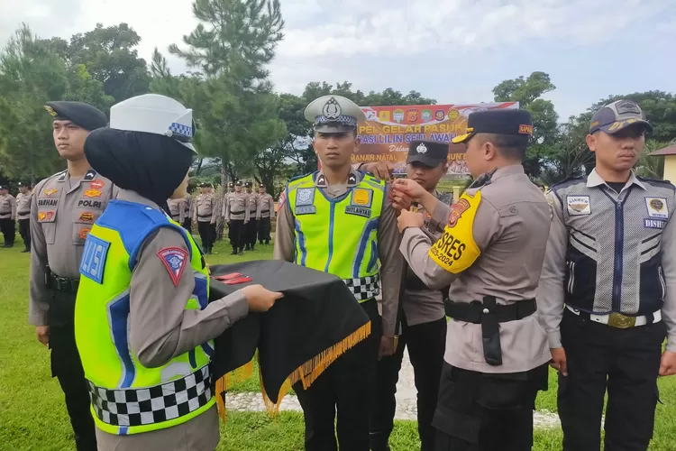 Pernyataan itu disampaikan Kapolres Abdya, AKBP Dhani Catra Nugraha, SH SIK MH saat apel gelar pasukan Operasi Lilin Seulawah yang berlangsung di halaman Mapolres setempat, Kamis (21/12) (Realitasonline.id/zal)