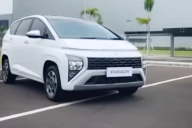 Tampilan pada mobil Hyundai Stargazer umum seperti pesaingnya, Avanza, Ertiga dan lainnya. Namun mobil ini ternyata memiliki sejumlah kekurangan. (Tangkapan layar YT CVT Indonesia )