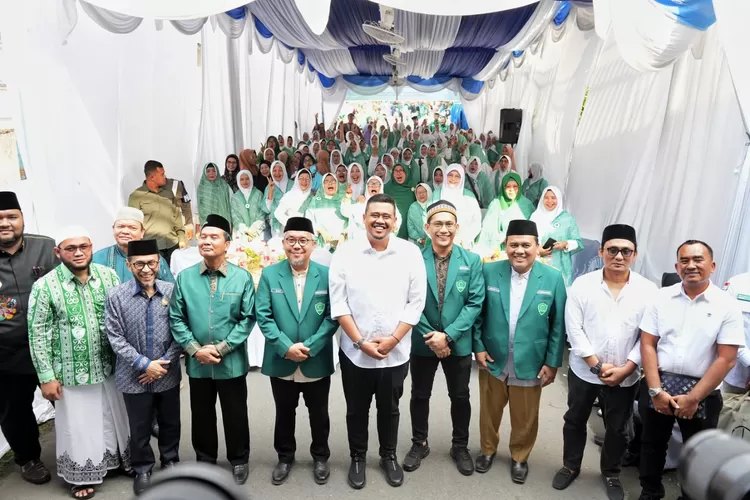 Walikota Bobby Nasution Resmikan dua tokoh Alwashliyah H. Arsyad Thalib Lubis dan H.Abdul Halim Harahap menjadi nama jalan di Kota Medan.