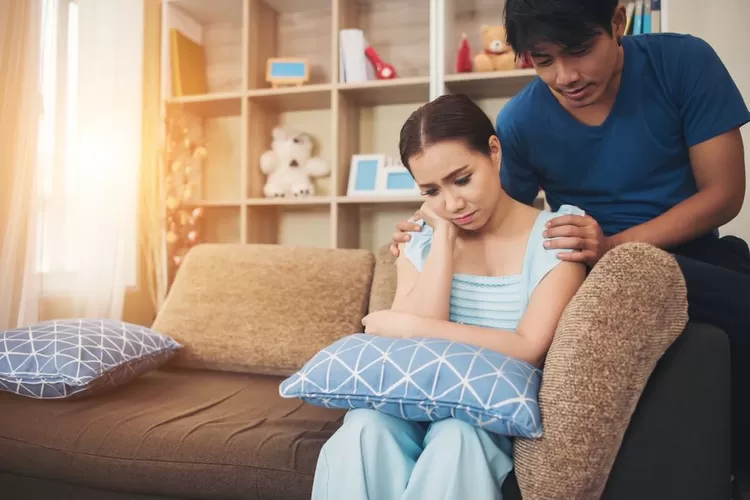 Ilustrasi Mengatasi Depresi Istri Pasca Persalinan (Hermina Hospital)