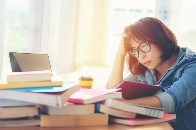 Ilustrasi sakit kepala (Campuspedia)