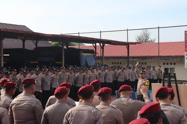 Kapolres Aceh Selatan  pimpin apel  Personel PAM TPS. (Realitasonline.id/ ZUL)