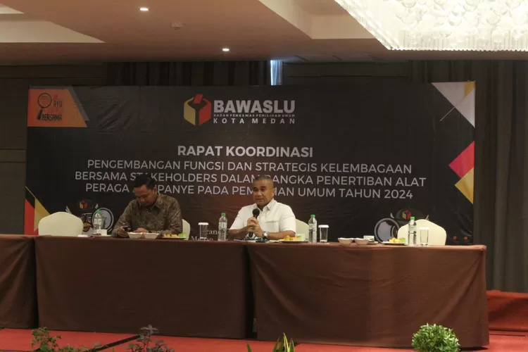 Pemko Medan dukung Bawaslu tertibkan Alat Peraga Kampanye (APK) saat masa minggu tenang jelang Pemilu 2024.