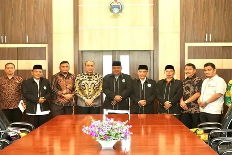 Pj Bupati Langkat saat bersilaturahmi dengan MUI dan Baznas Langkat (Realitasonline.id/AA)