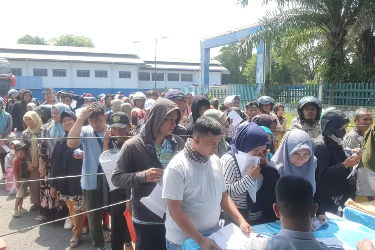Pendaftaran Mudik Gratis Pemko Medan mendapat antusias masyarakat. 5.561 orang sudah mendaftar, Senin (18/3/2024).