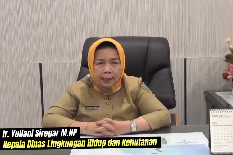 Kepala Dinas Lingkungan Hidup dan Kehutanan, Yuliani Siregar