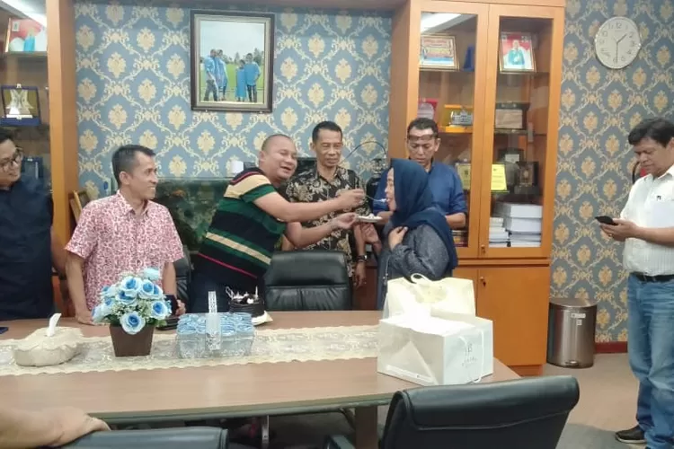 Rajut Persahabatan, Pokja Wartawan DPRD Sumut Rayakan Ultah Rahmansyah Sibarani  dengan Penuh Kekeluargaan