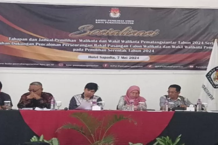 Komisoner KPU saat melakukan sosialisasi  (Realitasonline.id/SS)