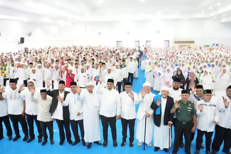 Bareng Aulia Rachman, Bobby Nasution Lepas 2.482 Calon Jemaah Haji Asal Medan, Ada Perintah Khusus untuk Camat dan Lurah