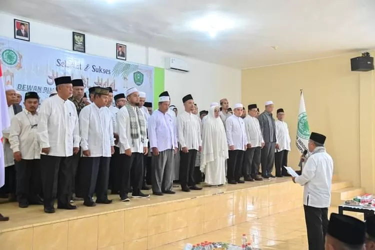 Ketua MUI Padangsidimpuan Lantik Komite Pengurus MUI Padangsidimpuan Di Aula Kantor MUI Padangsidimpuan