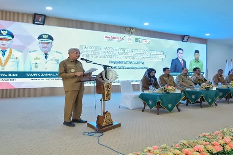 &nbsp;Bupati Asahan saat menyampaikan pidatonya pada pembukaan tes asesmen ( Realitasonline.id/HS)