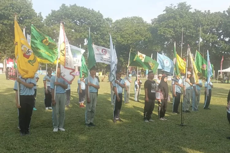 Gladi bersih acara pembukaan Porkot Medan 2024 di lapangan Balai Desa samping Kantor Camat Medan Helvetia, Jumat (14/6) sore.