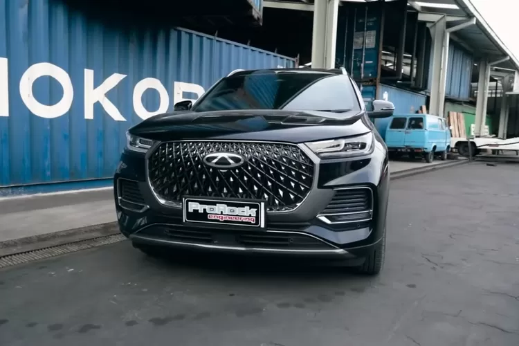 Chery Tiggo 8 Pro Max (Tangkapan Layar YouTube @MakingCars.id with ProRock Engineering)