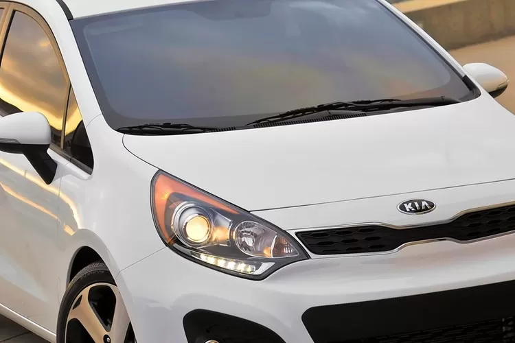 Tampilan mobkas KIA Rio 2013 (Kia)