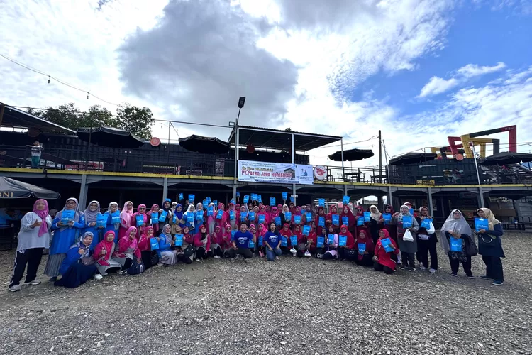 Entrasol bersama Puskesmas Nilam Sari Bukittinggi Gelar Gebyar Lansia Muda Energik Bukittinggi