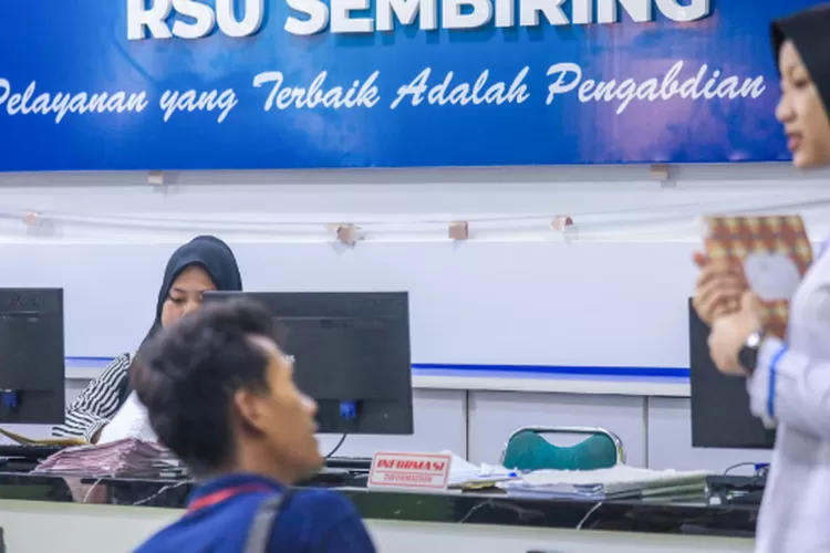 Warga Medan bersyukur ada program UHC JKMB, bisa berobat di luar kota hanya tunjukkan KTP.