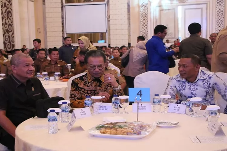 Ketua DPRD Sumut Sutarto saat menghadiri Rakor kesiapan penyelengaraan Pilkada Serentak Tahun 2024 Wilayah Sumatera (Realitasonline.id/mis)